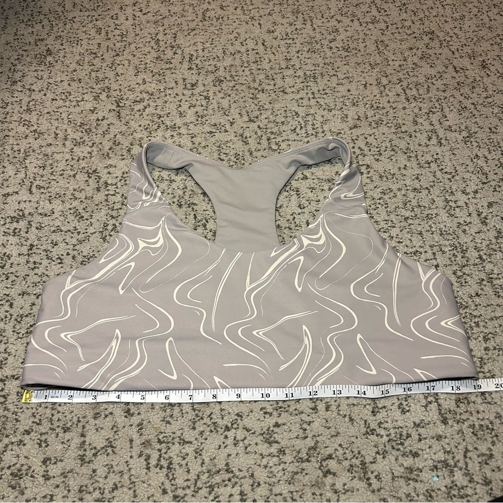 Old Navy Active Powersoft Medium Support Go-Dry G… - image 6